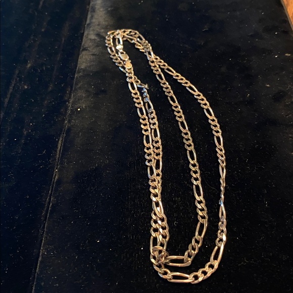Elegant Sterling Figaro Chain - Picture 3 of 5
